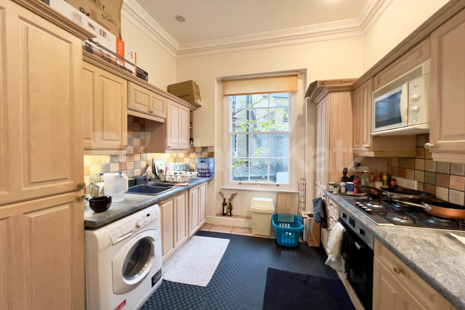 Unique, spacious one bedroom flat in the heart of Pimlico Tachbrook Street, Pimlico